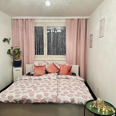 Family - Room Виена Екстериор снимка