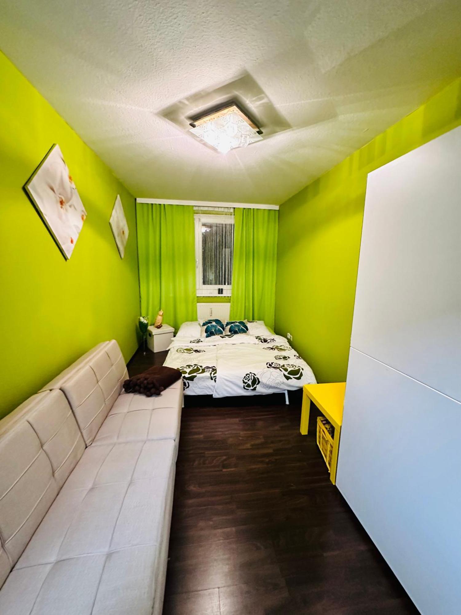 Family - Room Виена Екстериор снимка